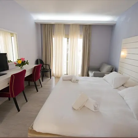 Lefkas Szálloda 3*